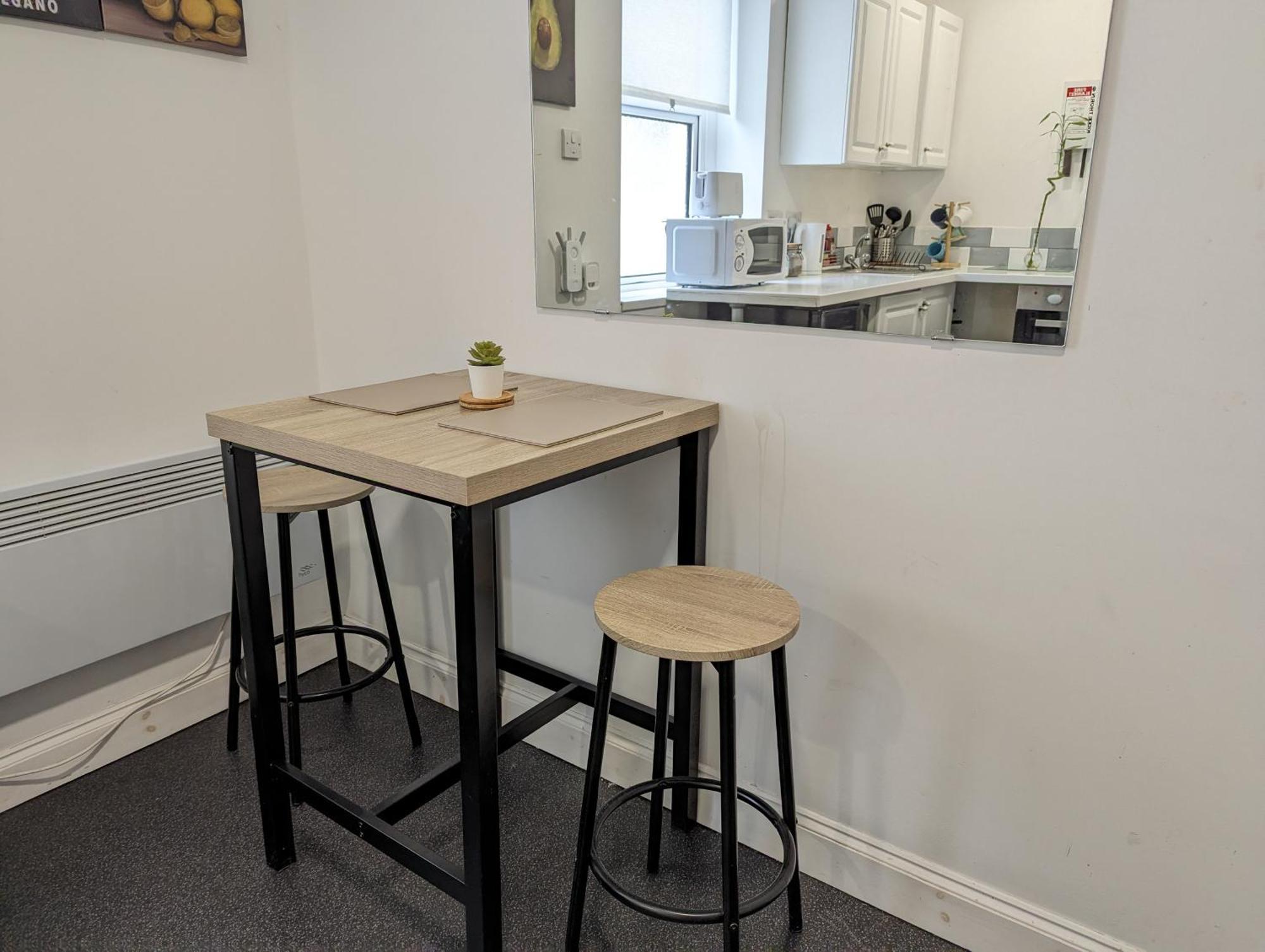 Serene 1 Bedroom Flat In Roath 카디프 외부 사진