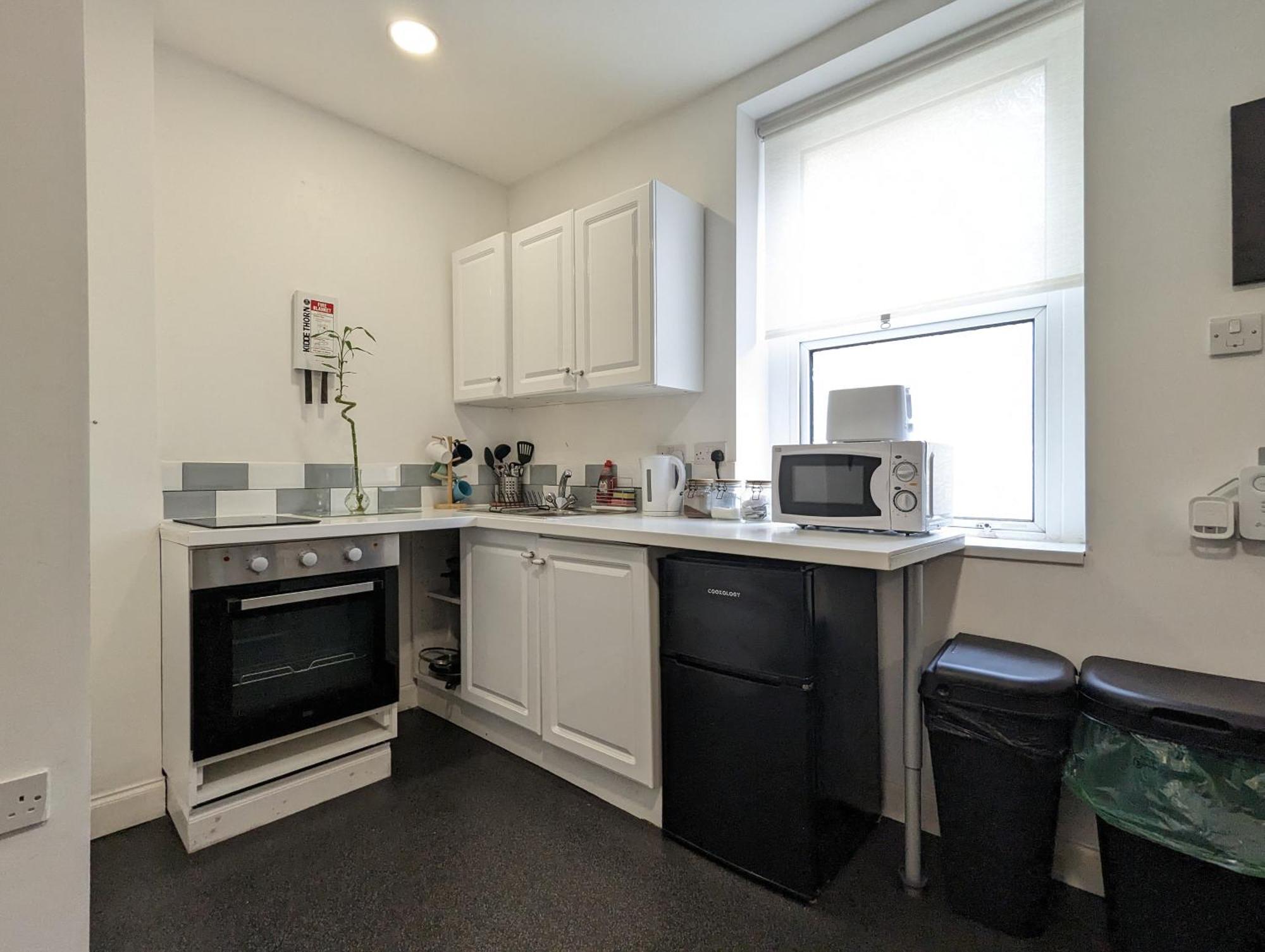 Serene 1 Bedroom Flat In Roath 카디프 외부 사진